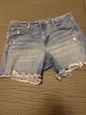 GAP Light Blue 5” Midrise Denim Shorts